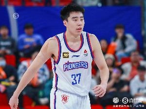 乐鱼最新网站-再度联手张庆鹏？上赛季效力天津的杜伯超和张益炅为北控出战夏联